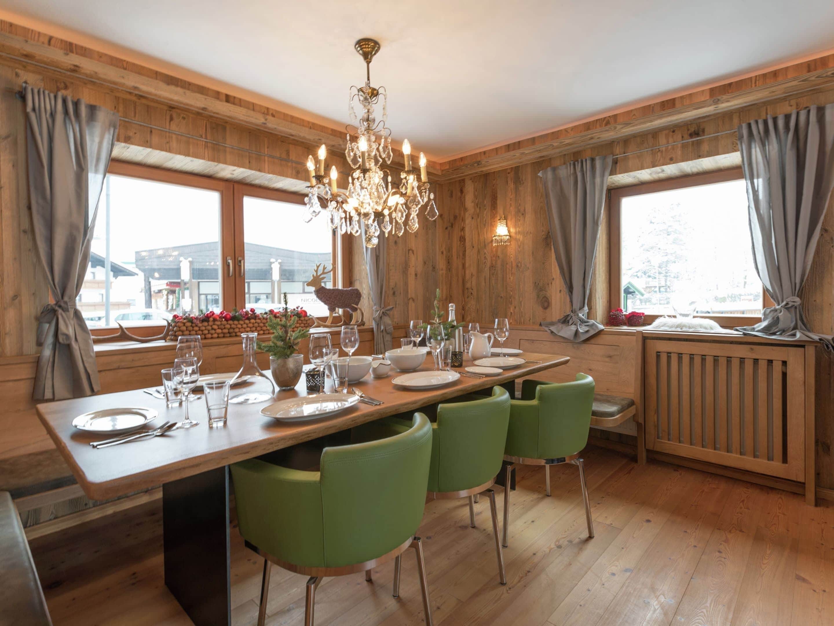 Chalet | Dining