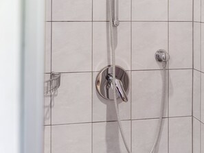 Apartment | Bathroom