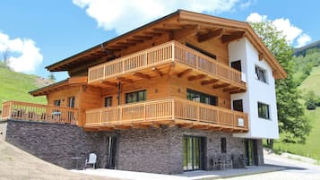 Chalet | Exterior