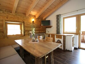 Dining - Beautiful Apartment in Maria Alm Near Skiing Area (Maria Alm am Steinernen Meer)