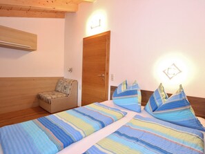 2 bedrooms - Beautiful Apartment in Maria Alm Near Skiing Area (Maria Alm am Steinernen Meer)