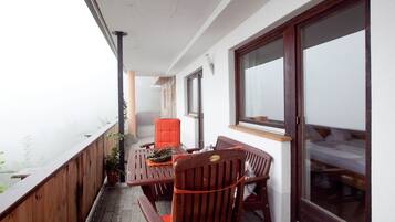 Chalet | Balcony