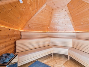 Spa - Appealing Chalet in Hopfgarten in Brixental near Ski Slopes (Hopfgarten im Brixental)