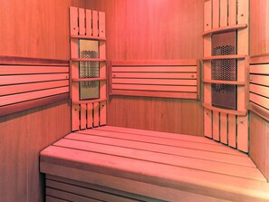 Spa - Luxury Chalet with Infrared Sauna near Ski Area in Tyrol (Hopfgarten im Brixental)