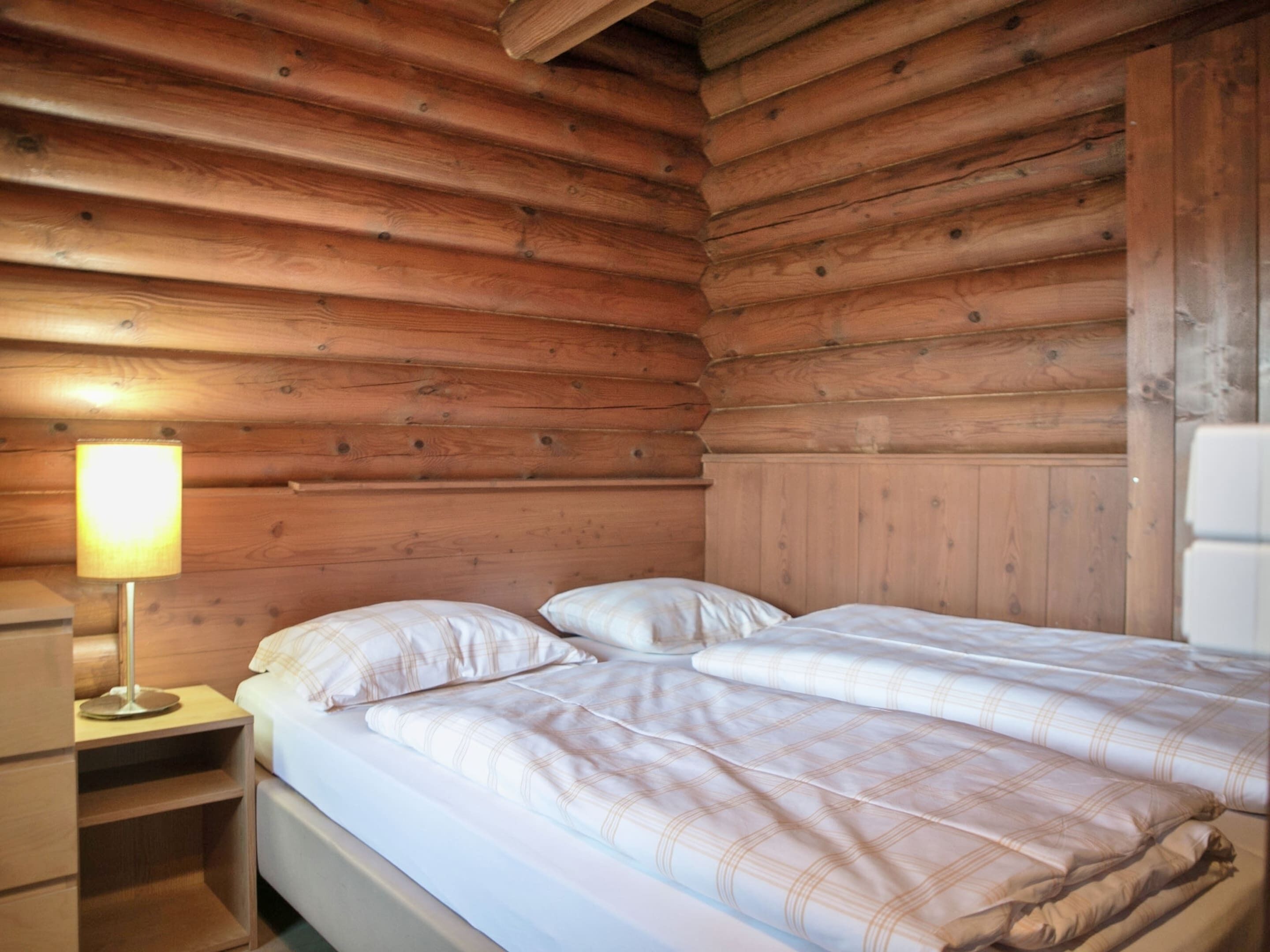 Chalet | 4 Schlafzimmer, individuell eingerichtet, Bettwäsche