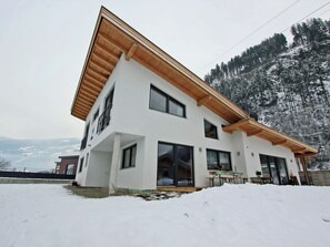 Exterior - Holiday Home Steinfeld Close to the ski Lift (Zell am Ziller)