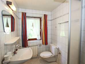 Apartment | Bathroom | Shower - Alluring Apartment in Ramsau im Zillertal With Terrace (Ramsau im Zillertal)