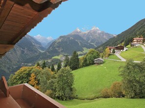 Exterior - Quaint Apartment in Finkenberg near Ski Lift (Finkenberg)