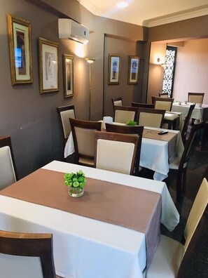 Restaurant - Central Hotel (Tsqaltubo)