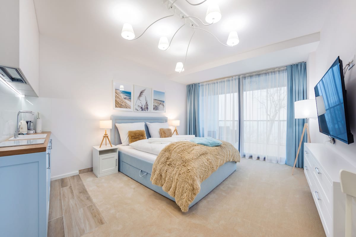 Studio (310) | 1 bedroom, individually decorated, individually furnished