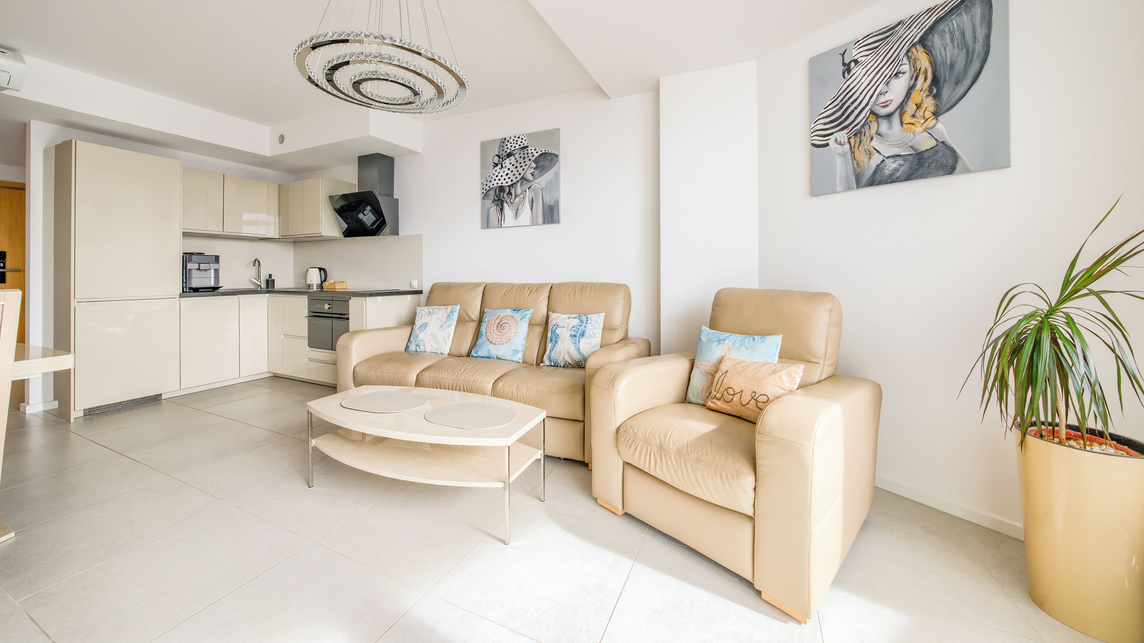 Apartment (656) | Living area