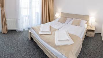 Apartment (4 Adults) | Minibar, desk, iron/ironing board, cots/infant beds