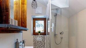 Bathroom - Modern Holiday Home in Rauris With Barbecue (Rauris)