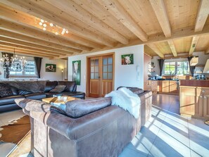 Chalet | Living room - Swanky Chalet in Piesendorf With Wellness Area & Valley View (Piesendorf)
