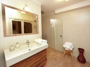 House | Bathroom