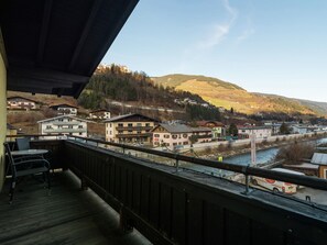 Balcony - Spacious Apartment near Ski Area in Mittersill (Mittersill)