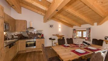 House | Private kitchen