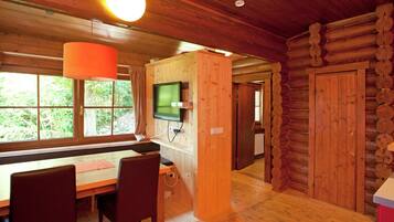 Chalet | Dining