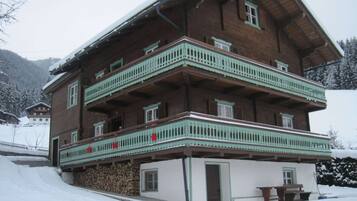 Chalet | Exterior