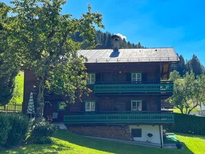 Chalet | Exterior