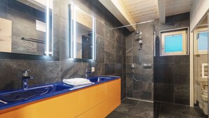 Chalet | Bathroom - Chalet in Kaprun with Sauna, Hot Tub, Terrace, Fenced Garden (Kaprun)