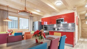 Dining - Chalet in Kaprun with Sauna, Hot Tub, Terrace, Fenced Garden (Kaprun)
