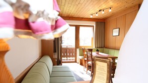 Ảnh chưa phân loại, 4 trong số 26 ảnh, nút