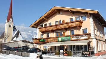 Apartment | Bahagian luar