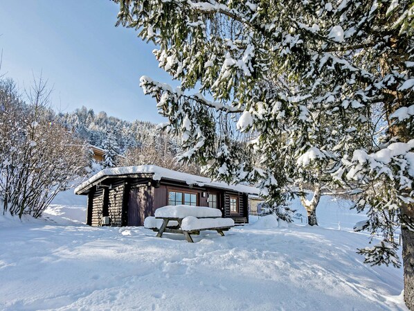Chalet | Exterior