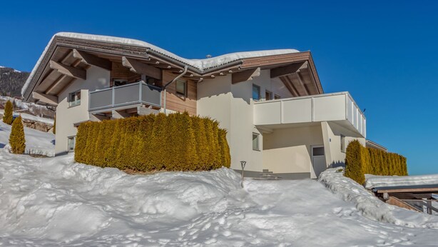 Unclassified image, 1 of 28, button - Modern Chalet in Neukirchen am Großvenediger With Terrace (Neukirchen am Grossvenediger)