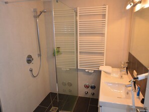 Shower - Apartment in Westendorf With Balcony, Ski Storage, Parking (Westendorf)