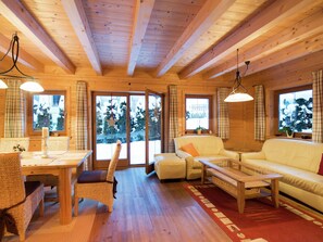 Chalet | Living room - Spacious Chalet in Niederau (Wildschoenau)