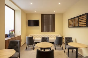 Coin salon dans le hall