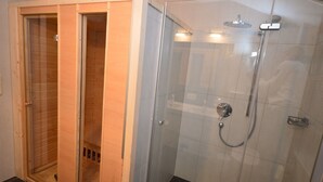 Apartment | Badezimmer | Dusche