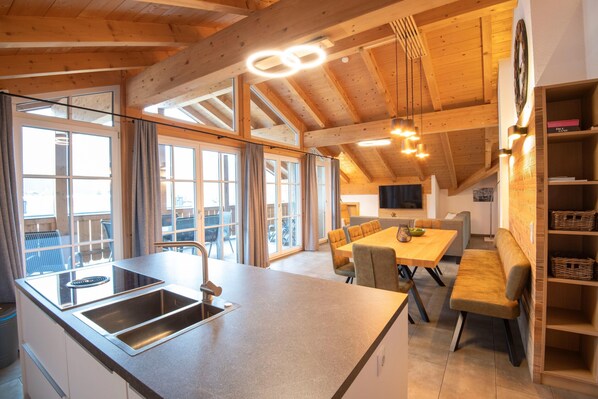 Apartment | Private kitchen - Luxury Apartment in Brixen (Brixen im Thale)