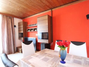 Dining - Lovely Chalet in Sankt Ulrich am Pillersee near Ski Area (St. Ulrich Am Pillersee)
