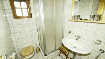 Apartemen | Kamar mandi