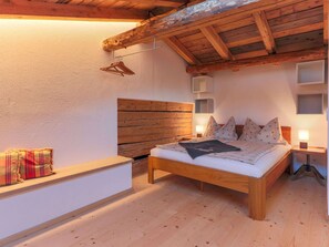 Ferienhaus | 4 Schlafzimmer, individuell eingerichtet, Bettwäsche