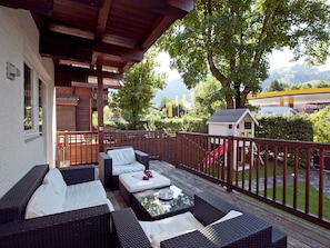 Villa | Balcony