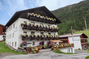 Apartment | Exterior - Chalet in Vent Near Stablein Ski Lift (Soelden)
