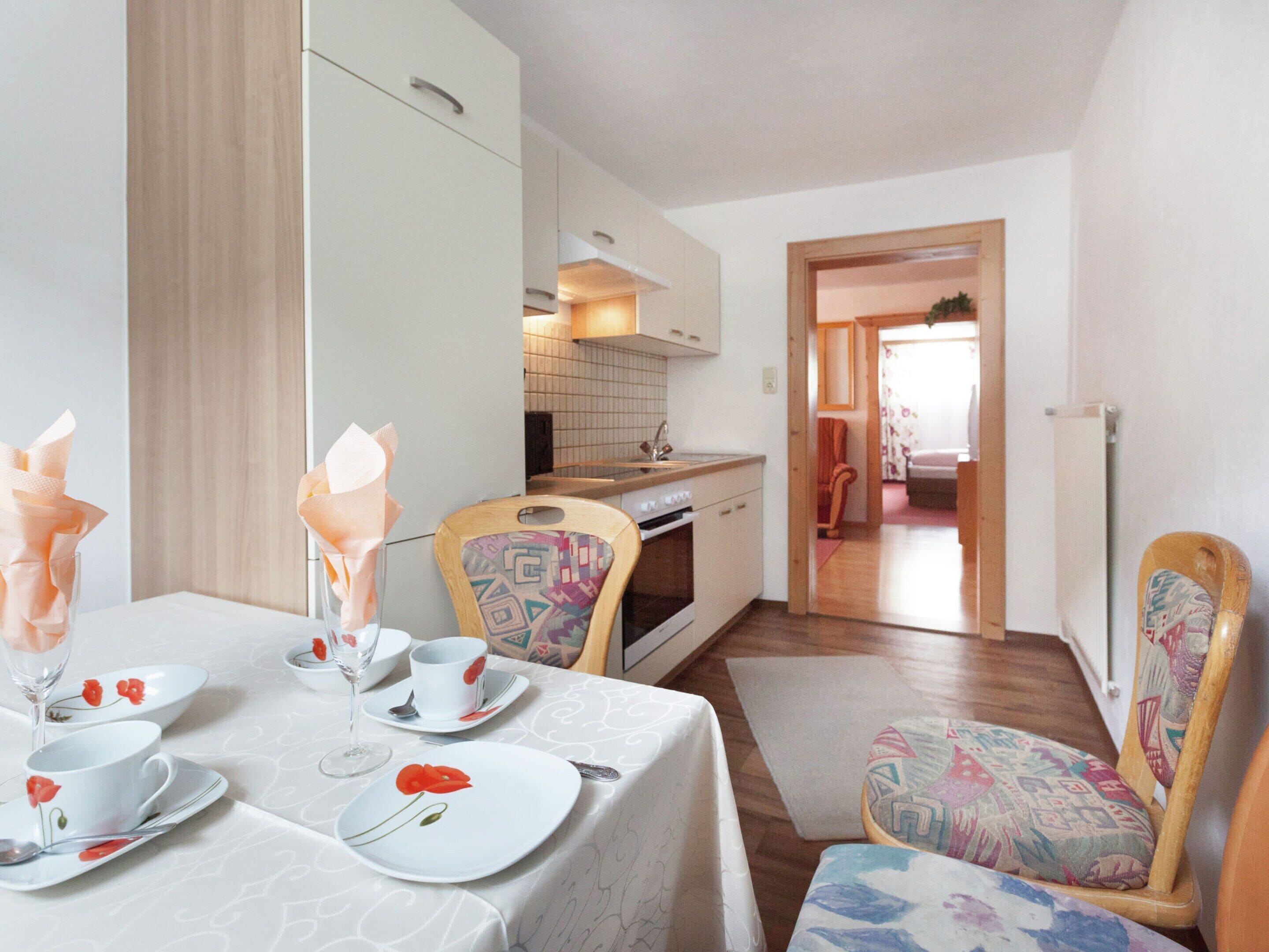 Apartment | Dining