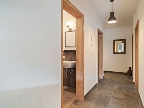2 bedrooms, bed sheets - Modern Apartment in Brixen im Thale (Brixen im Thale)