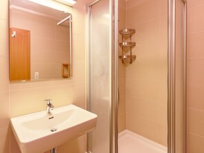 Apartment | Bathroom | Bathtub - Modern Apartment in Brixen im Thale Tyrol With Terrace (Brixen im Thale)