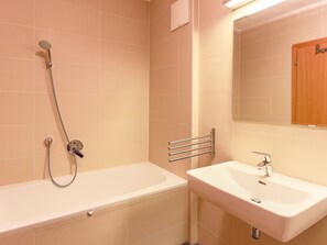 Apartment | Bathroom | Bathtub - Modern Apartment in Brixen im Thale Tyrol With Terrace (Brixen im Thale)