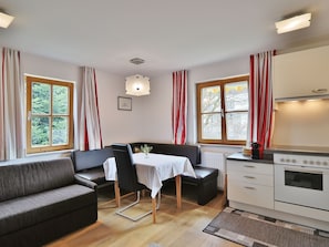 Dining - Gorgeous Apartment in St Johann Tyrol With Private Terrace (Sankt Johann in Tirol)