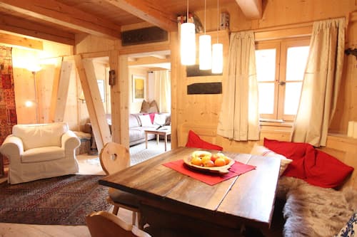 Chalet | Dining