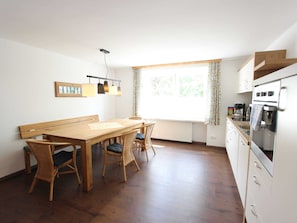 Apartment | Private kitchen - Modern Apartment in Fieberbrunn With Sauna (Fieberbrunn)