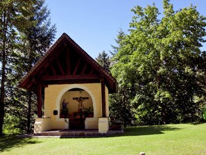 Exterior - Sunlit Apartment near Ski Area in Wenns (Wenns)