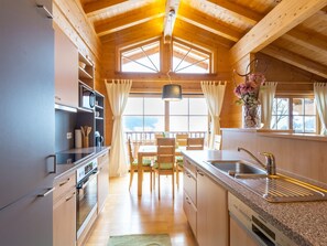 Appartement | Cuisine privée | Chaise haute