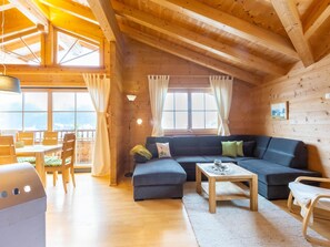Apartment | Living room